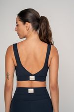 Top essence - Preto
