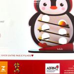 Brinquedo Divertido Rolando Bolinha com o Pinguim