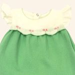 BODY  BEBÊ COM VESTIDO SOBREPOSTO BORDADO FLORES
