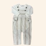 CONJUNTO LONGO BEBÊ MENINO BODY E JARDINEIRA LISTRADA