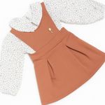 CONJUNTO BEBÊ MENINA BLUSA E SALOPETE EM JACQUARD