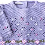 Macacão Bebê Menina de Tricô com Bolinhas e Flores