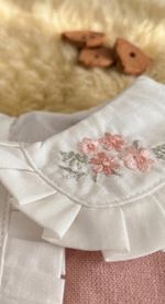 VESTIDO DE BEBÊ ROSA GOLA BORDADA PARA FESTA