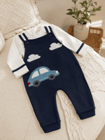 CONJUNTO JARDINEIRA BEBÊ MENINO EM TRICÔ AZUL MARINHO COM CARRO