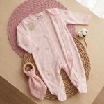 MACACÃO LONGO ESTAMPADO BICHINHOS COM BOTÃO MAGNÉTICO