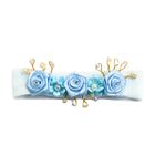 FAIXA DE CABELO BEBÊ COM FLORES EM CETIM E PÉROLAS