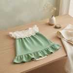 BODY BEBÊ COM VESTIDO SOBREPOSTO BORDADO FLORES