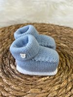 SAPATINHO BEBÊ AZUL COM DETALHE BRANCO