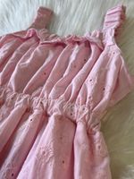VESTIDO INFANTIL COM BORDADOS DE FLORES ROSA