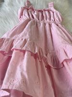 VESTIDO INFANTIL COM BORDADOS DE FLORES ROSA