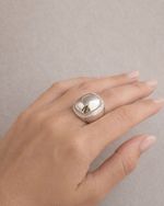 Anel em Prata 925 Cravejado com Zircônias Oval