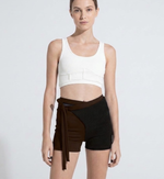 Shorts Com Nó Canela