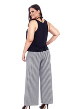 Calça Pantalona Plus Size, Listrado Preto e Branco