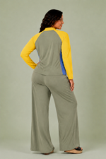 Calça Plus Size Com Bolso, Alcaparra