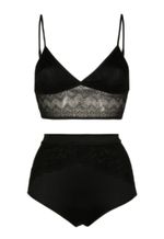 Conjunto Top e Hot Pant