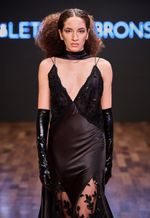 Vestido Satin com Renda - SOB ENCOMENDA 