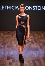 Vestido Curto e Renda - SOB ENCOMENDA