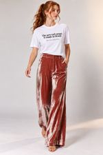T-SHIRT THE NEW RED CARPET IS MADE IN BRAZIL