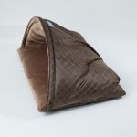 Cama para cachorro impermeável FLUFFY tamanho M