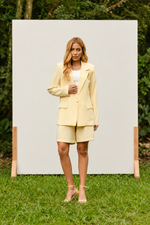 CONJUNTO CLOE - Amarelo manteiga (Blazer e Bermuda)
