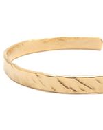 Bracelete Slim Martelado Dourado