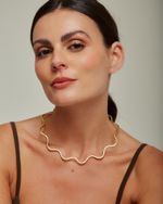 Choker Ondas Dourada