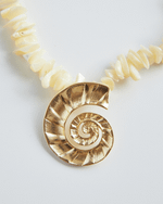 Colar Ammonite Madre Pérola