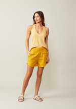 SHORTS PREGAS - AMARELO