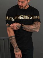 Camiseta Trinity Logo Dourado