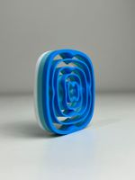 Impressão 3D - Fidget Orbital Quadrado - PLA nas cores azul e branco