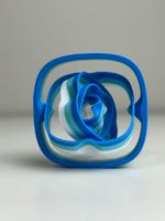 Impressão 3D - Fidget Orbital Quadrado - PLA nas cores azul e branco