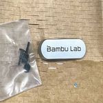 Maçaneta da Porta de Vidro Frontal-P1S,X1C,X1E – Bambu Lab