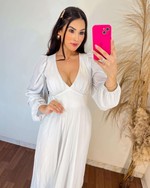 {Alina} Vestido Longo Rodado Manga Longa em Tule Lurex Brilho Fechado nas Costas (Branco Gelo)