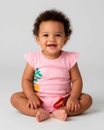 Macacão Bebê Menina Verão Sem Mangas Suedine Silk Screen Tucano e Flamingo