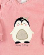 Macacao Bebe Plush Menina Bordado Pinguim com Lacinho