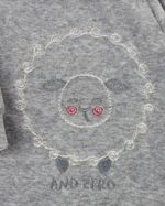 Macacão Bebê Masculino Plush com Pezinho Bordado Ovelhinha