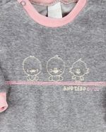 Macacao Bebe Menina Plush com Pezinho Bordado 3 Passaros