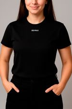 Camiseta Algodão Pima Preta Feminina Gola Redonda By Rute Vieira