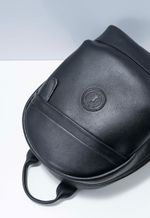 Mochila Couro Preta MF101