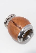 Cuia Coco Base Metal Suela