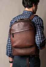 Mochila de Couro Round M-115 Cabernet Conhaque