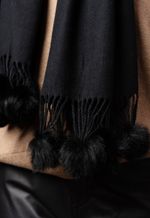 Estola Viscose Pingente de Coelho Preto