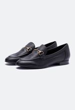 Sapato Mocassim Feminino em Couro Preto com Detalhe Dourado