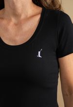 Camiseta Feminina Lisa Tech Preto