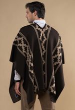 Poncho Pampa Castanho Los Corrales