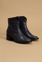 Bota Feminina de Couro com Textura Croco, Salto Bloco e Zíper Lateral  Azul