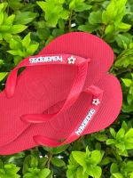 Havaianas Top Vermelho + Escrita Branca + Flor Branca Pedra Vermelho