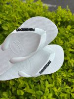 Havaianas Top Branca + Escrita Preta 