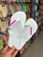 Havaianas Top Branca + Escrita Rosa Neon