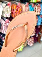 Chinelo Brizza Arezzo Bico Folha Marrom